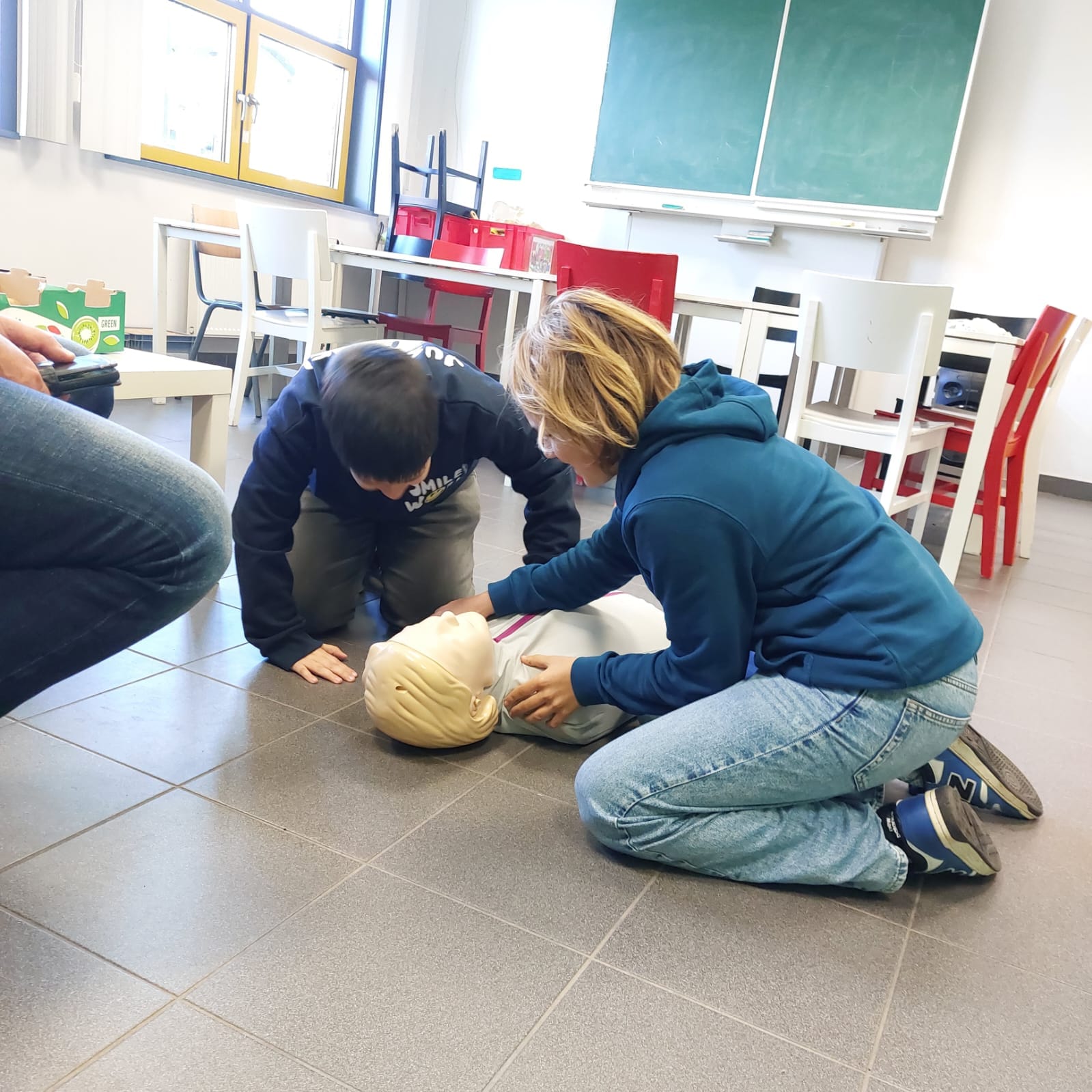 L6 leert EHBO - technieken