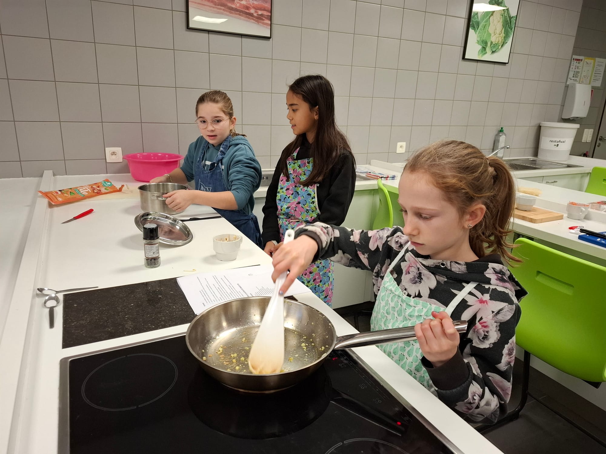 L5 leert koken.