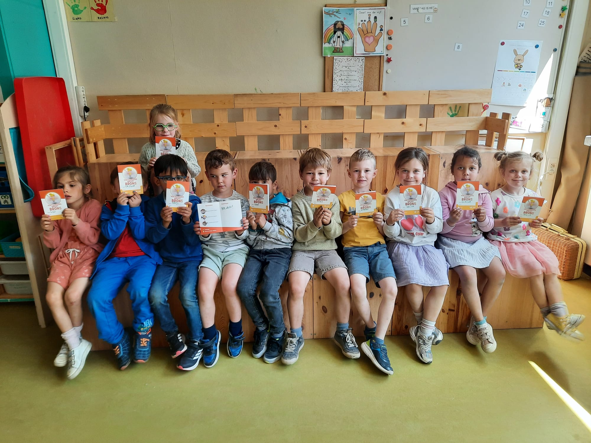 Kijk je links, kijk je rechts en terug links! Nu mag je over!
