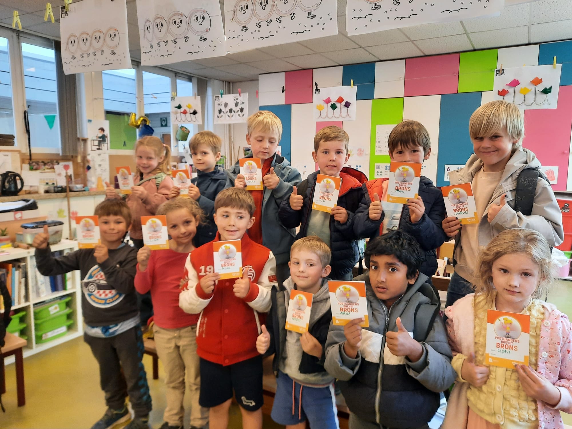 Kijk je links, kijk je rechts en terug links! Nu mag je over!