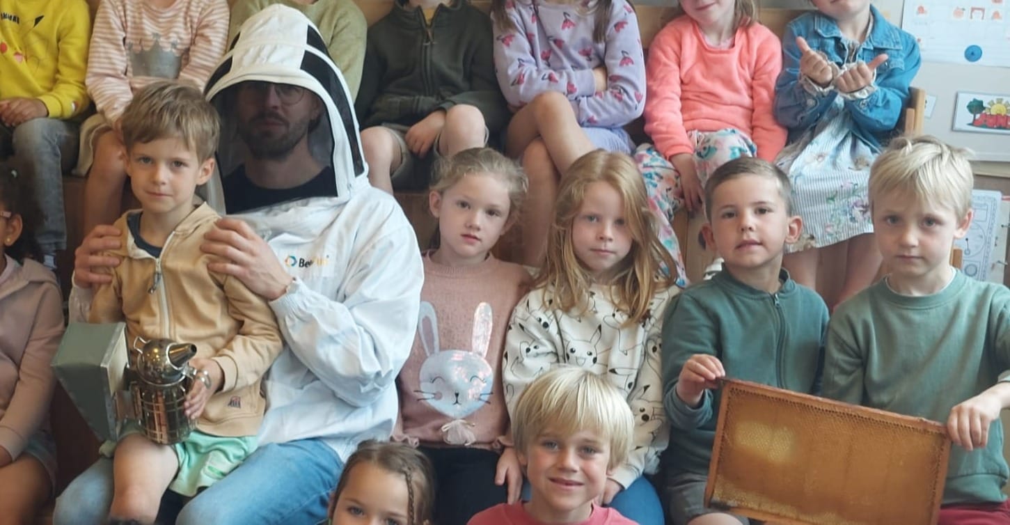 Zoemende bijen!