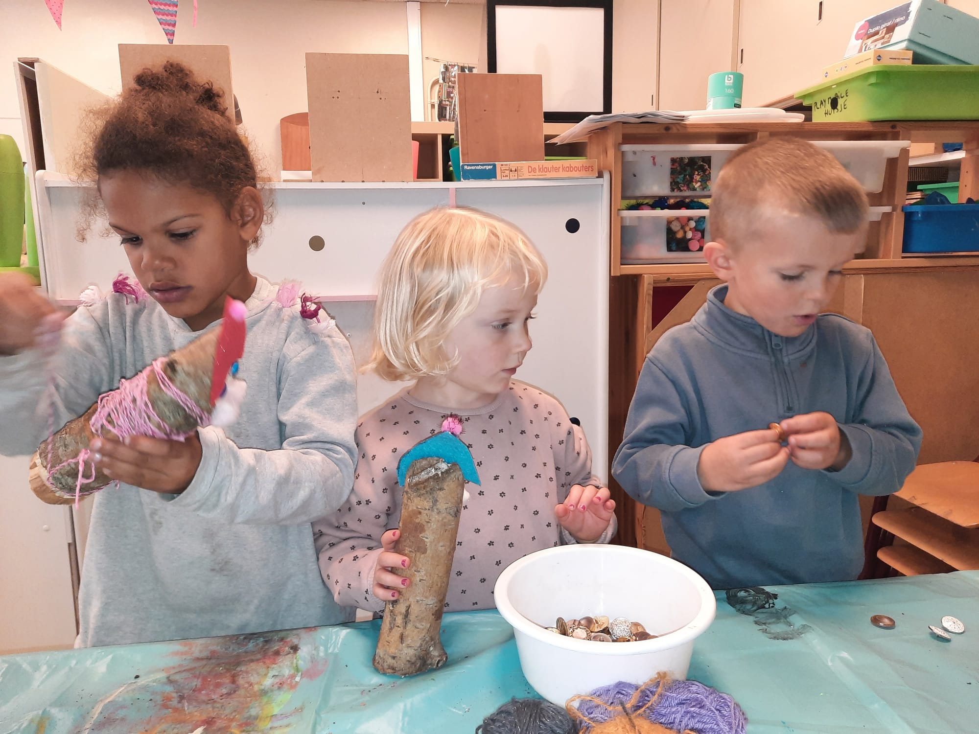 Wie zag die kleine vriendjes al op onze school....