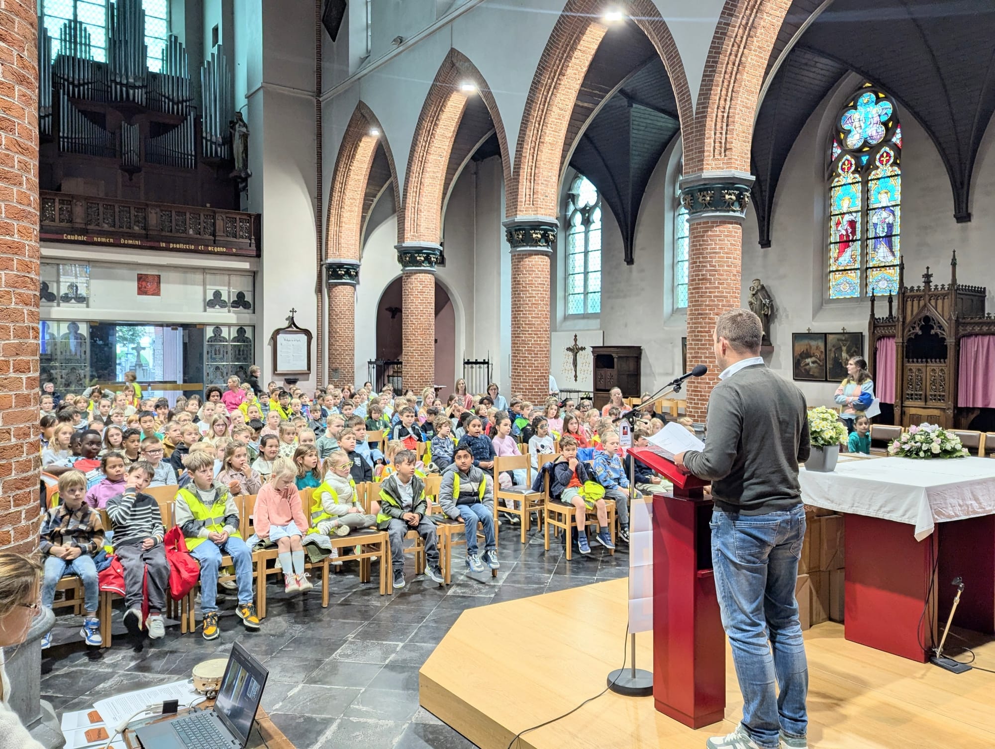 Startviering 'Anders thuis'