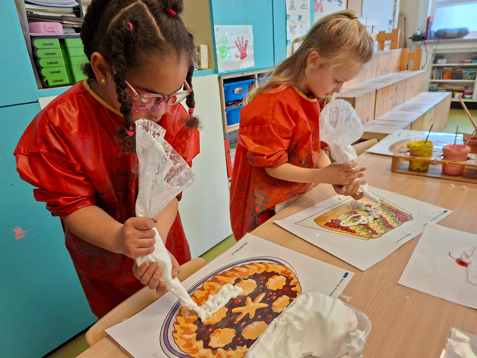hhhmmm lekkere broodjes en cakjes!