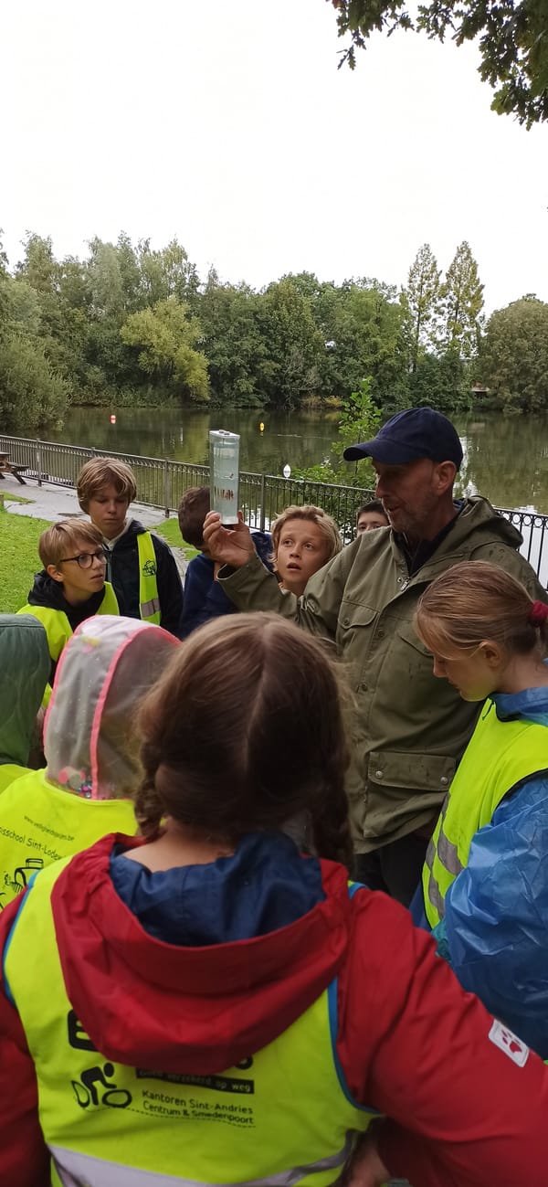L5 maakt kennis met het leven onder water.