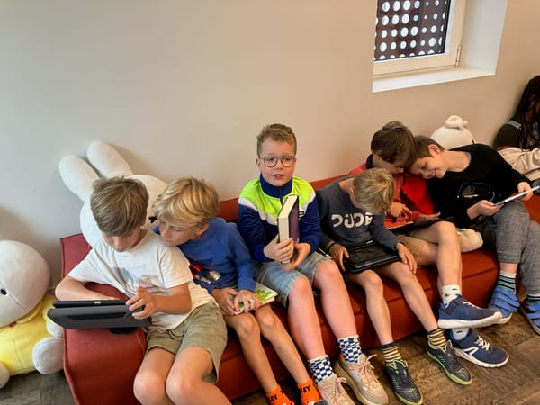 L3A leert werken met de app Bieblo.