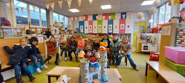 Voorleesmoment met de kleuters!